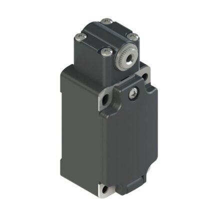 FP 1858 road circuit breaker; 1NO+1NC; plastic body; slow action